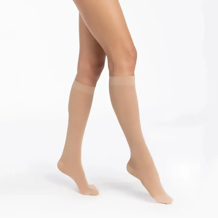 Sigvaris Essentiel semi-transparent Morpho (-) – Chaussettes de contention femme Classe 2 dune