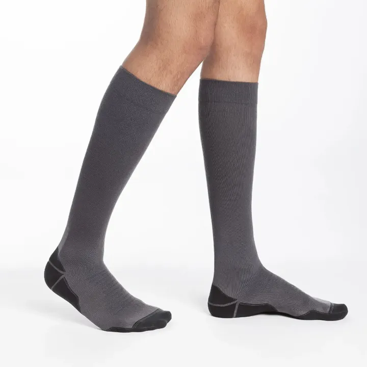 Sigvaris Active Loisirs chaussettes de contention homme - Classe 2 gris anthracite