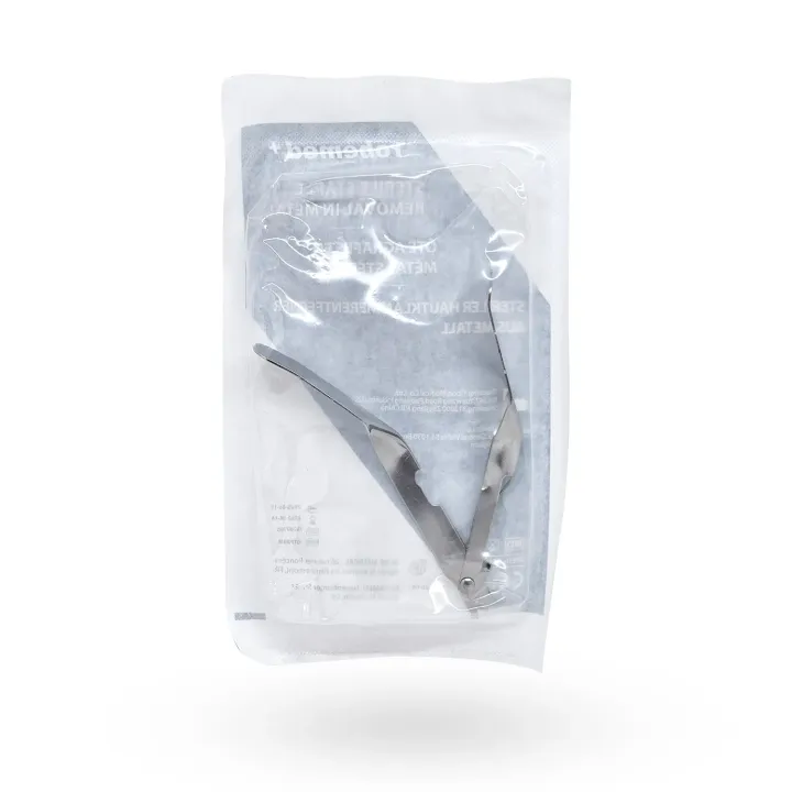 Ôte agrafes en métal stérile Robemed + sachet face avant
