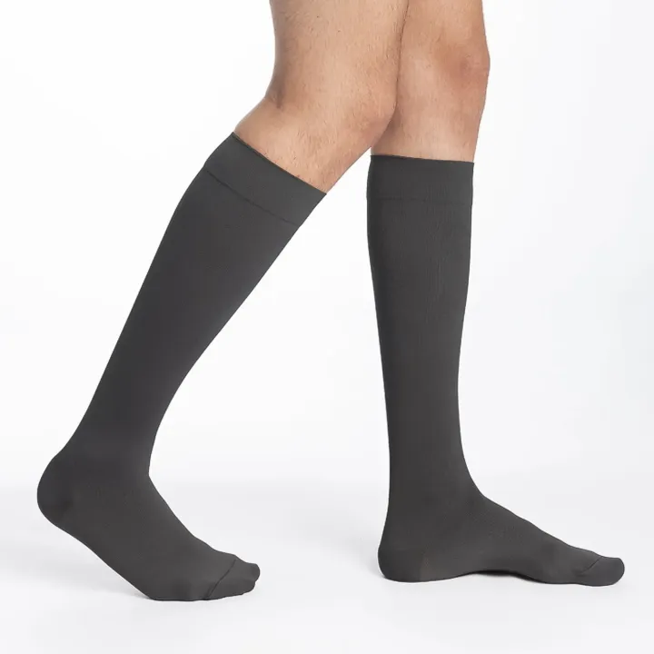 Sigvaris Essentiel microfibre – Chaussettes de contention homme Classe 2 gris anthracite
