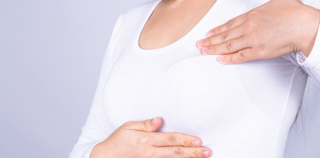 Remèdes homéopathiques contre les écoulements de lait après le sevrage